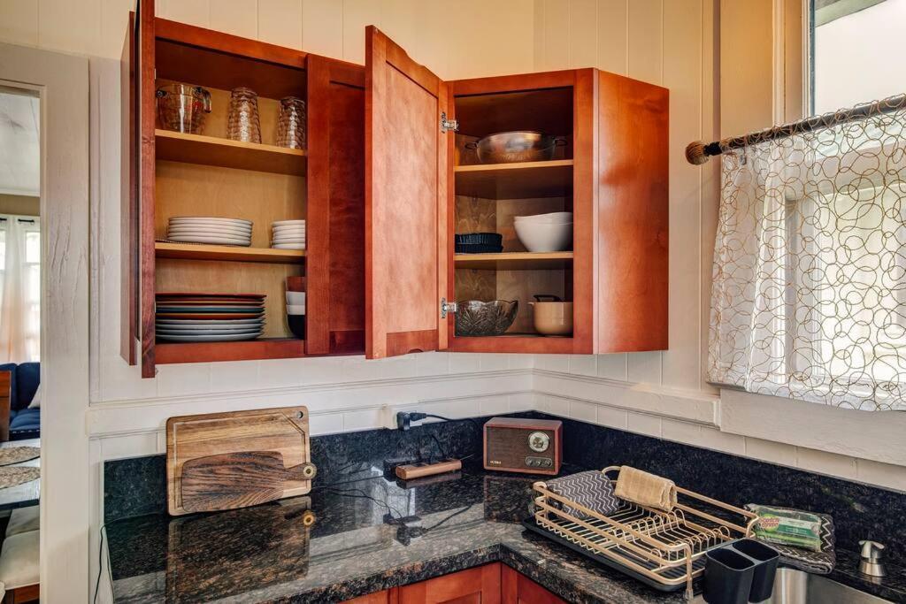 New Paddler'S Inn- 3Br Hilo Downtown Екстер'єр фото