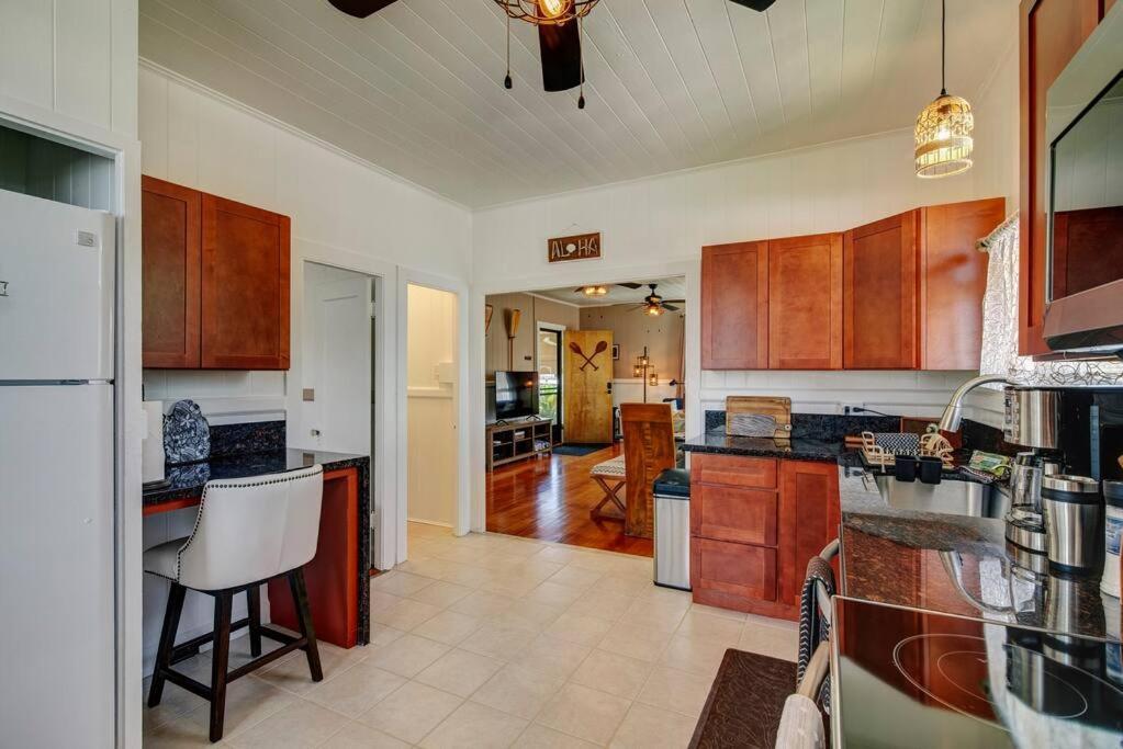 New Paddler'S Inn- 3Br Hilo Downtown Екстер'єр фото